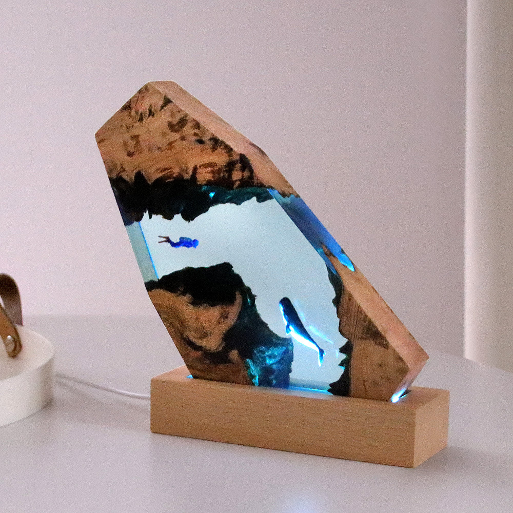 Resin Art Gift For Wedding - Dekorasi Meja Rumah Penyelam Paus di